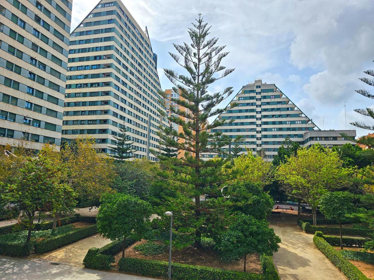 Apartamentos Las Ciencias S Валенсия Экстерьер фото